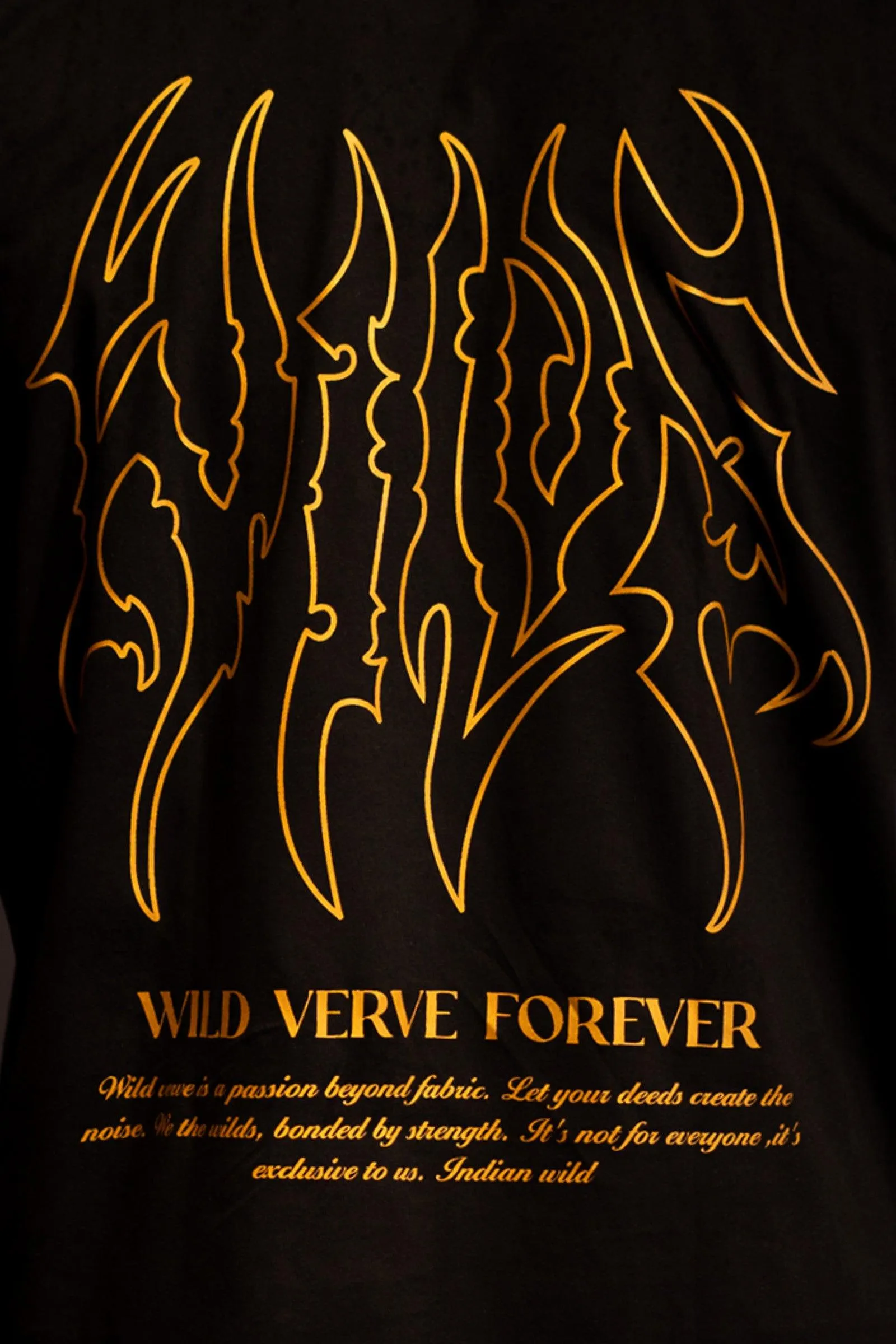 WILDS FLAME "PREMIUM" MUSCLE TEE IN BLACK (GOLD PRINT)